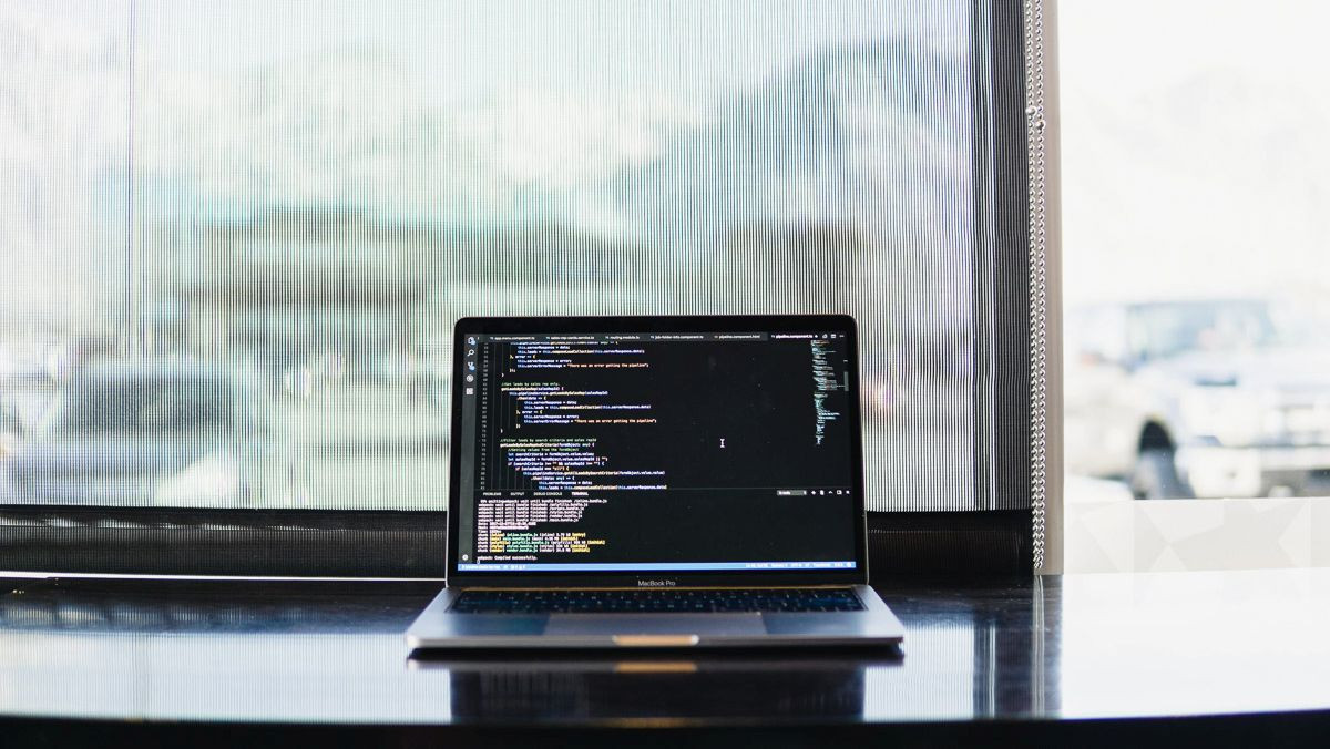 Seniorzy ze Stratoflow radzą początkującym Java Developerom